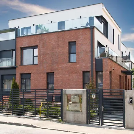 Panorama Deluxe Apartment *
